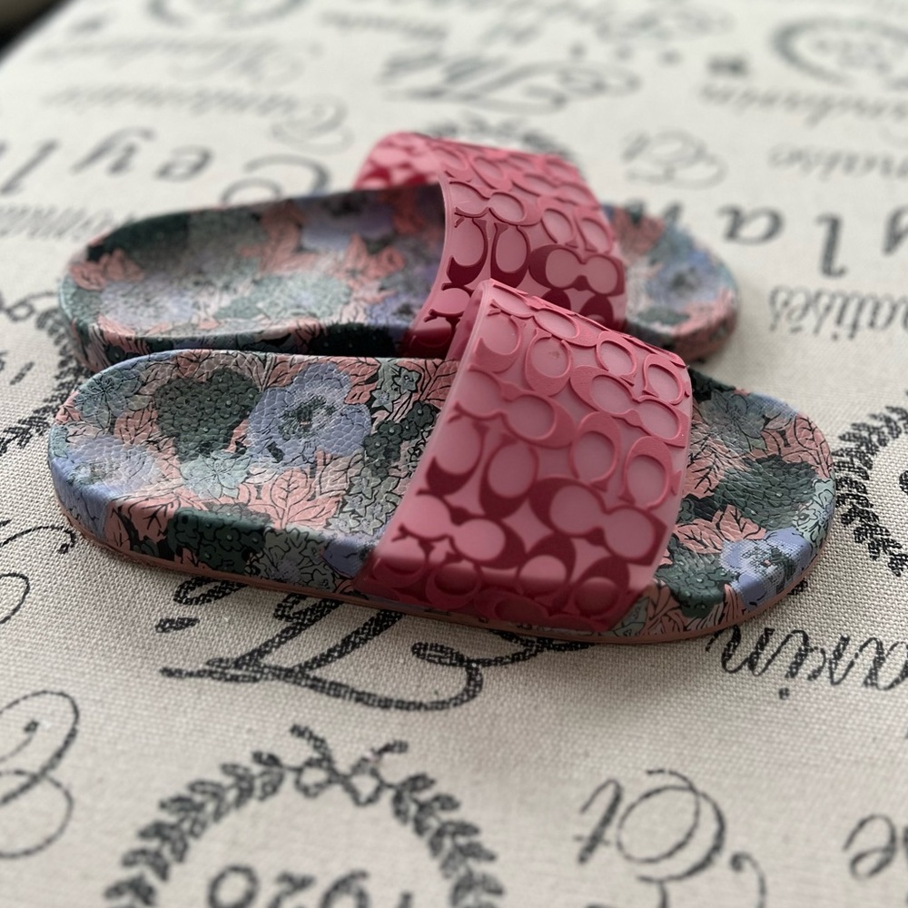 COACH Udele Signature Rubber Slides Sandals Orchid Floral